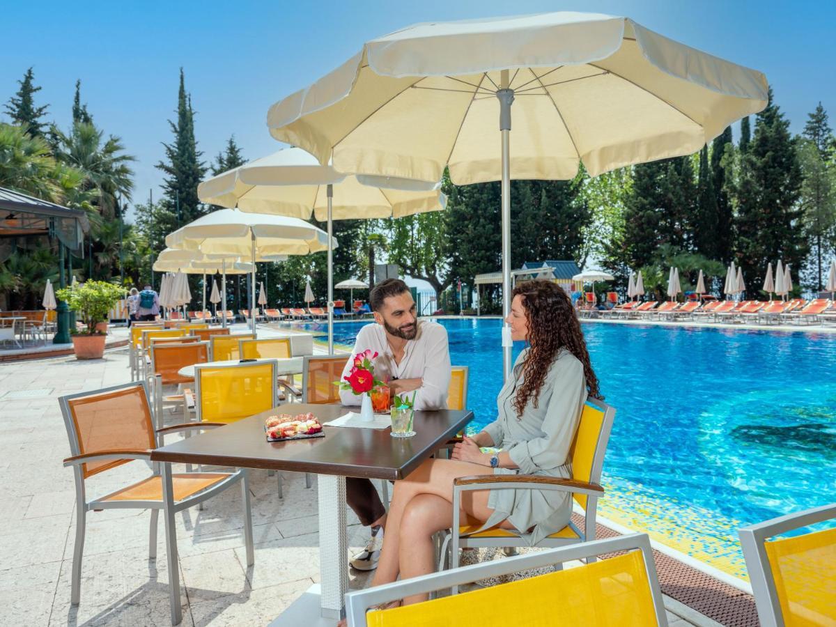 Parc Hotel Gritti Bardolino Exterior photo